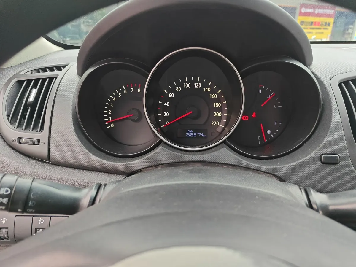 2014 Kia Forte 1.6L 123HP L4 5MT,autocango,china used car exporter,china ev exporter,chinese used car exporter,chinese used ev exporter