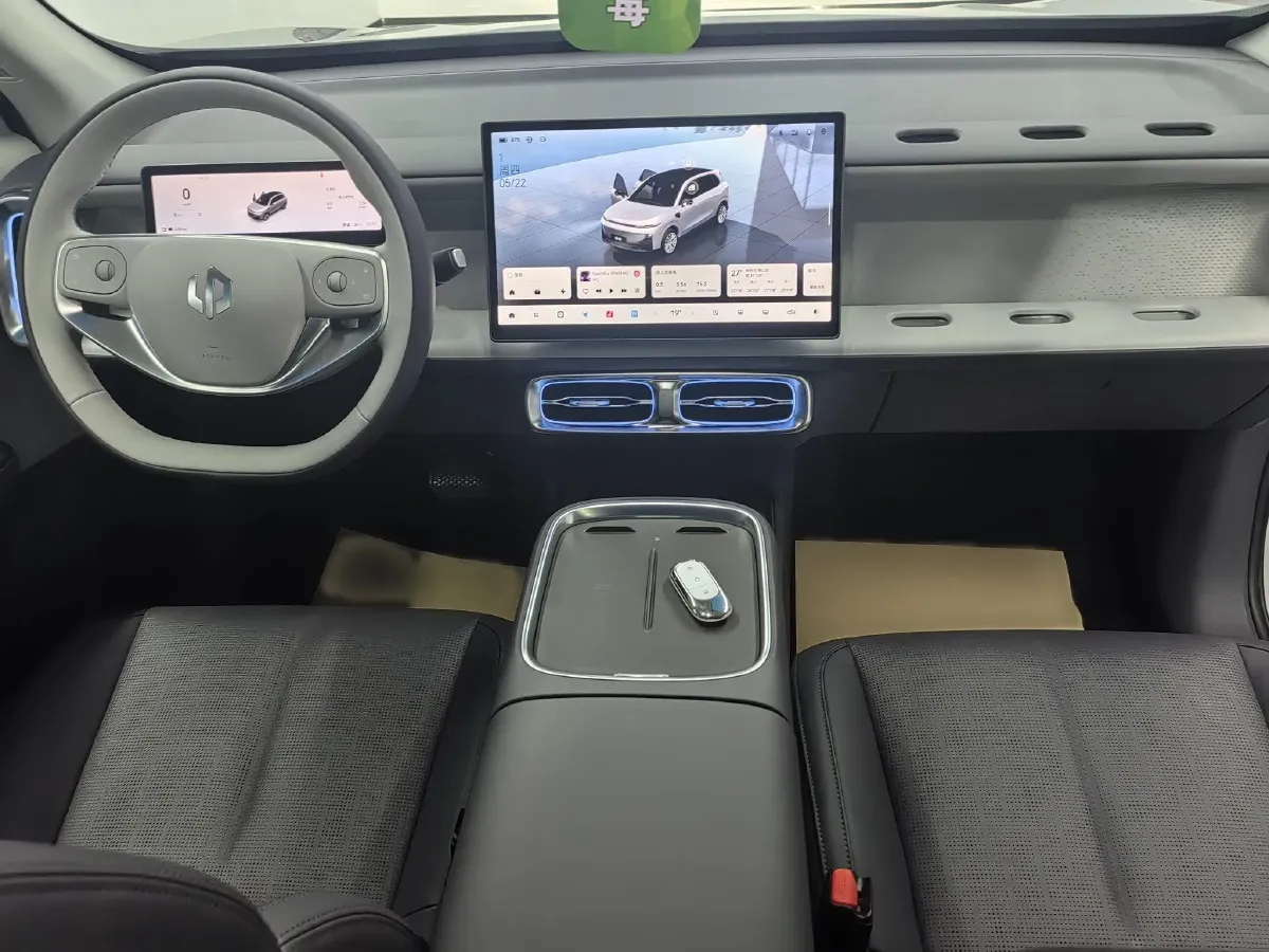 2025 Leapmotor B10 BEV 56.2KWH,autocango,china used car exporter,china ev exporter,chinese used car exporter,chinese used ev exporter