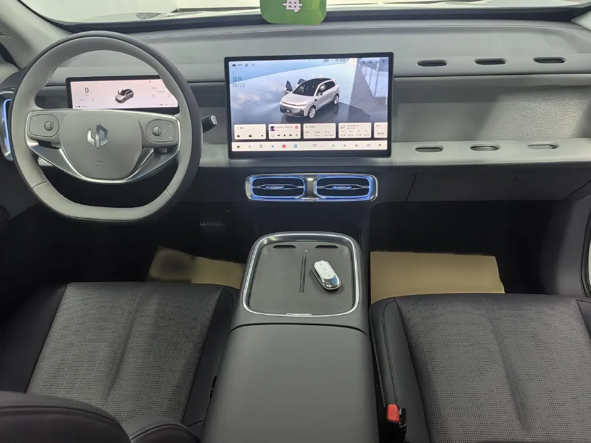 2025 Leapmotor B10 BEV 56.2KWH,autocango,china used car exporter,china ev exporter,chinese used car exporter,chinese used ev exporter