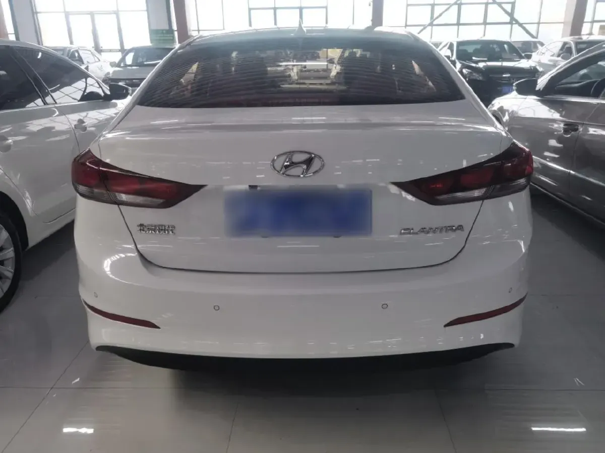 2016 Hyundai Elantra 1.6L 128HP L4 6MT,autocango,china used car exporter,china ev exporter,chinese used car exporter,chinese used ev exporter