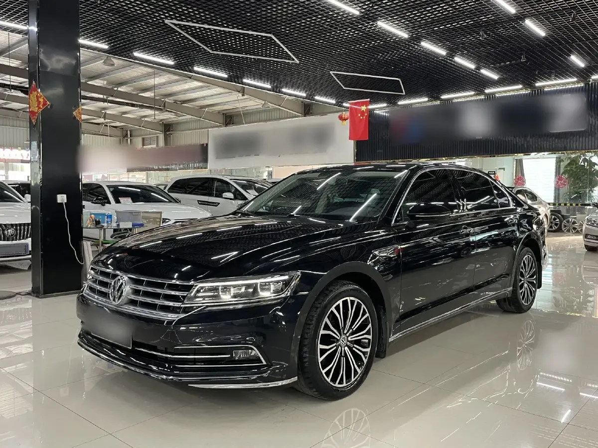 2018 Volkswagen Phideon 2.0T 224HP L4 7DCT