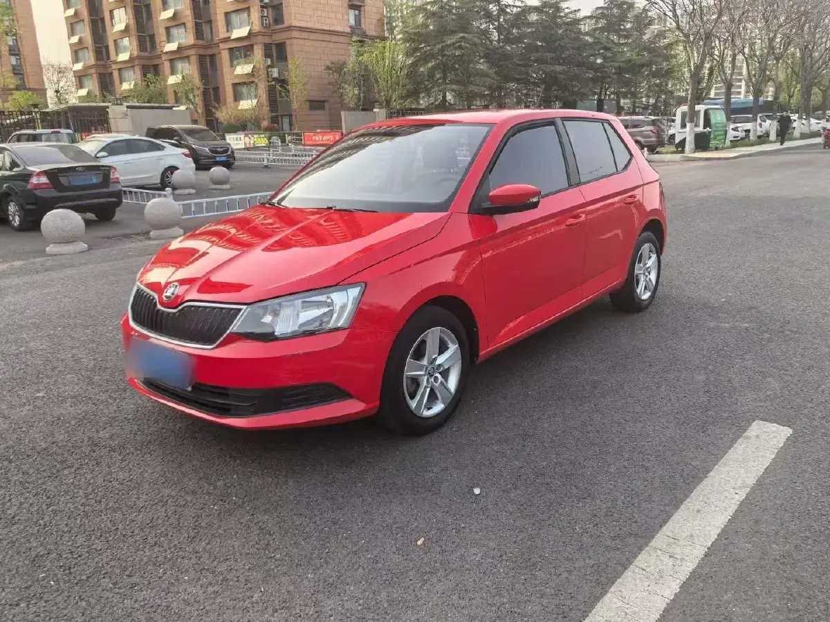 2017 Skoda Fabia 1.4L 90HP L4 6AT