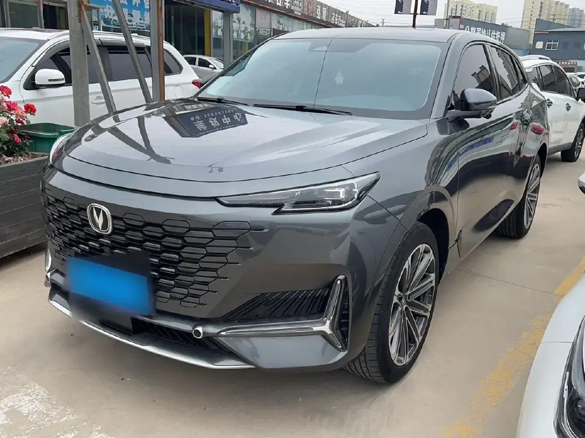 2021 ChangAn UNI-K 2.0T 233HP L4 8AT