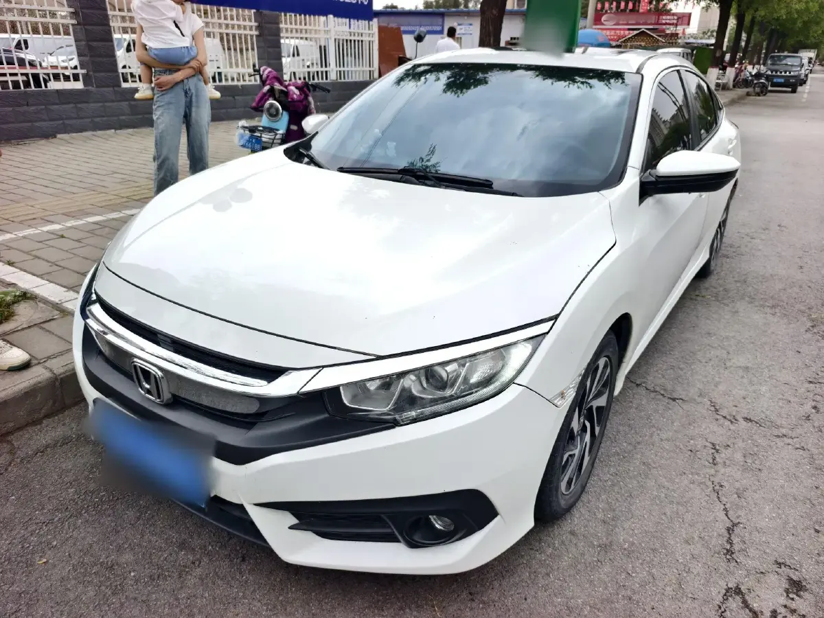 2016 Honda Civic 1.5T 177HP L4 CVT