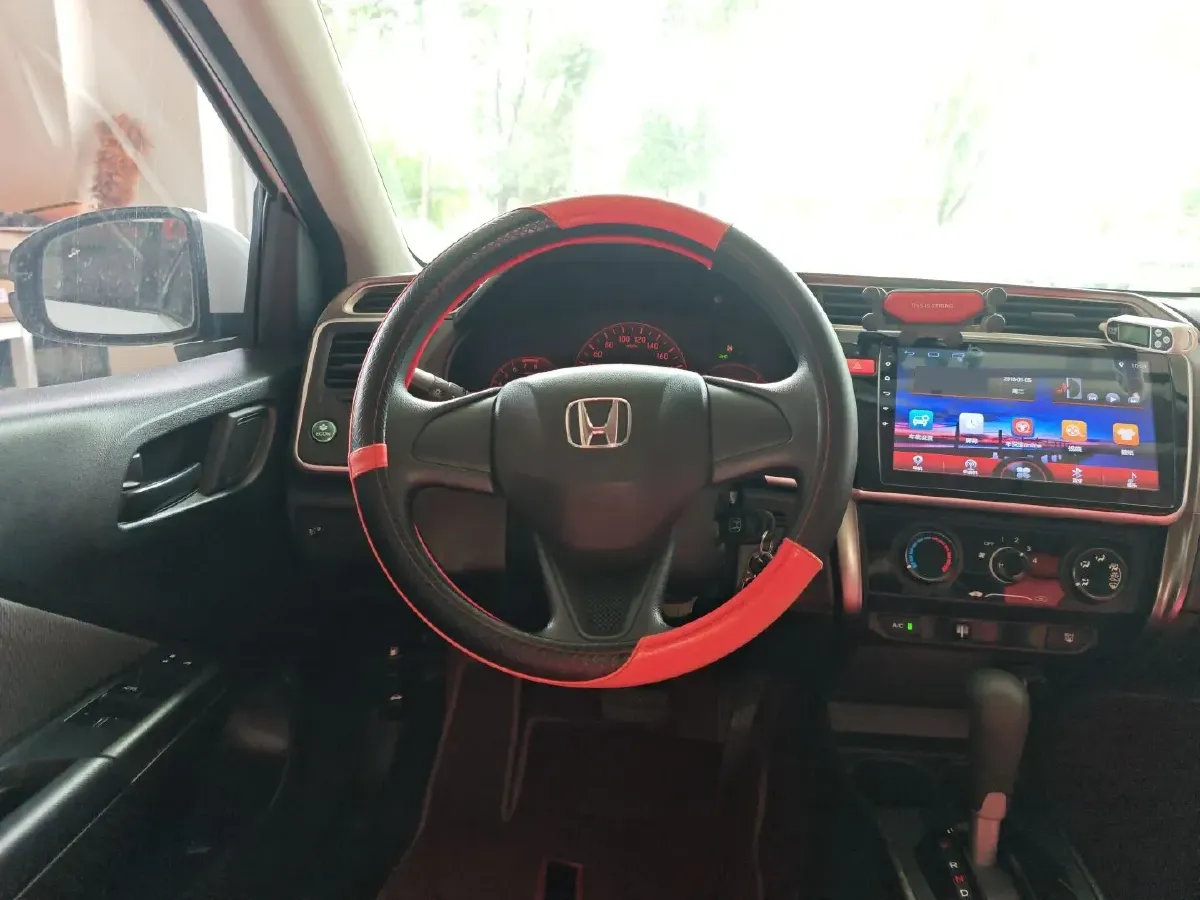 2017 Honda Gienia 1.5L 131HP L4 CVT,autocango,china used car exporter,china ev exporter,chinese used car exporter,chinese used ev exporter