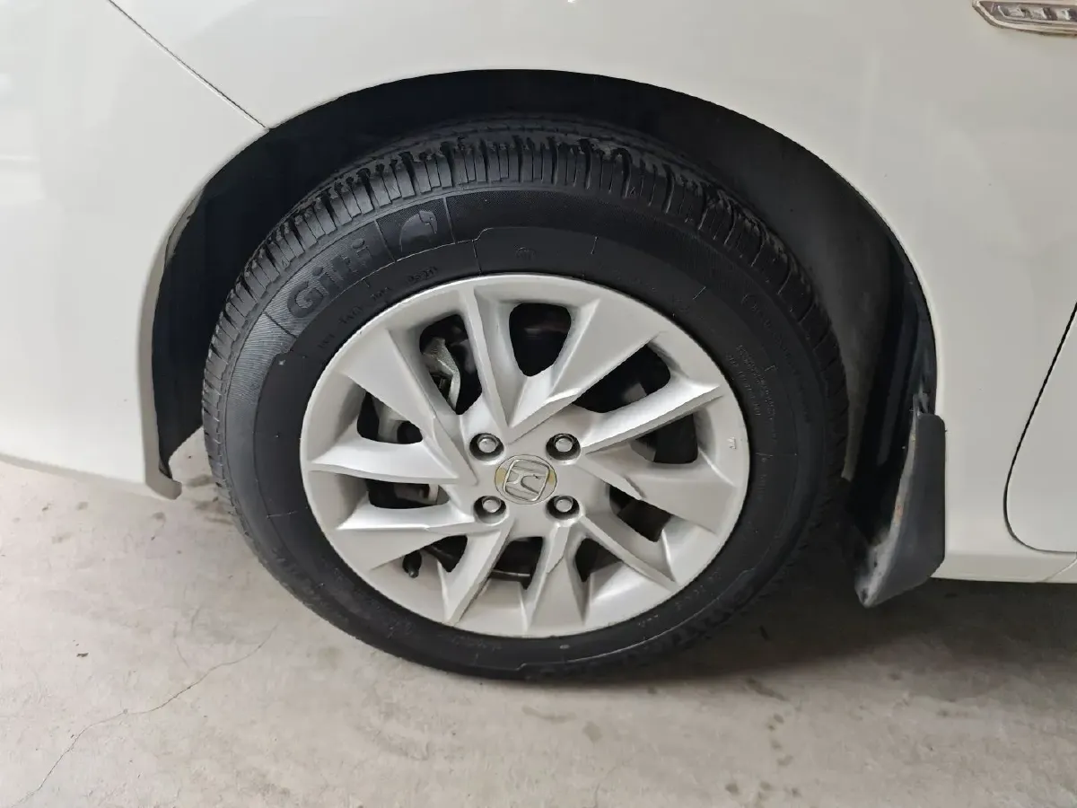 2017 Honda Gienia 1.5L 131HP L4 CVT,autocango,china used car exporter,china ev exporter,chinese used car exporter,chinese used ev exporter