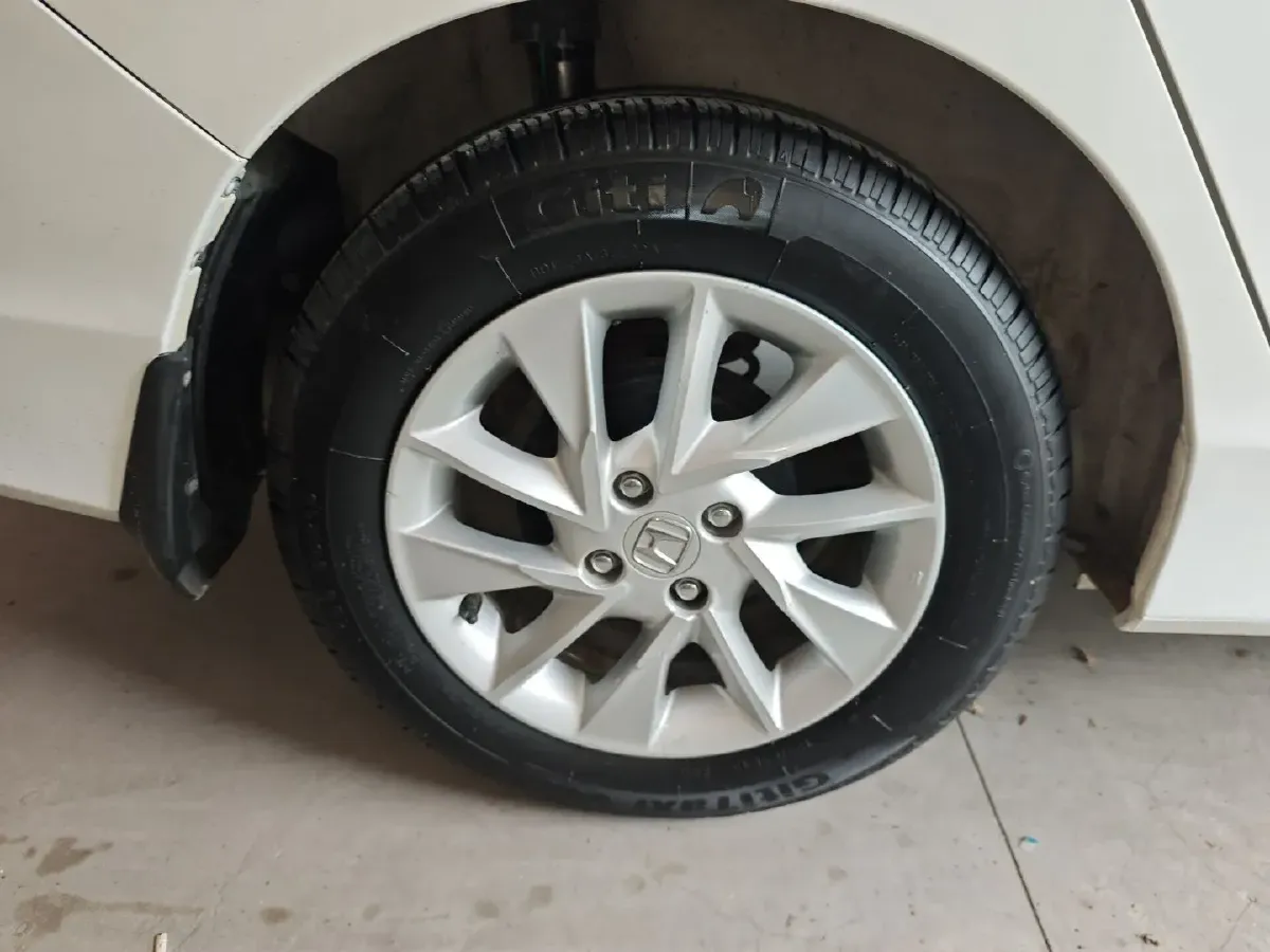 2017 Honda Gienia 1.5L 131HP L4 CVT,autocango,china used car exporter,china ev exporter,chinese used car exporter,chinese used ev exporter