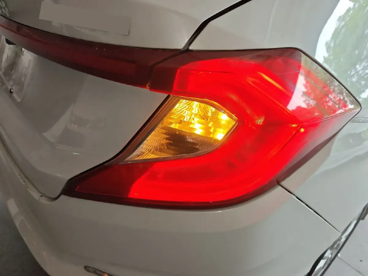 2017 Honda Gienia 1.5L 131HP L4 CVT,autocango,china used car exporter,china ev exporter,chinese used car exporter,chinese used ev exporter