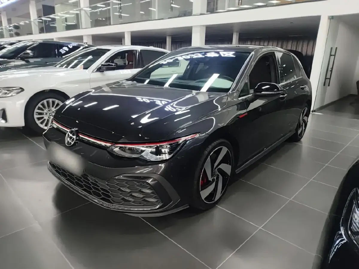 2023 Volkswagen GolfGTI 2.0T 220HP L4 7DCT