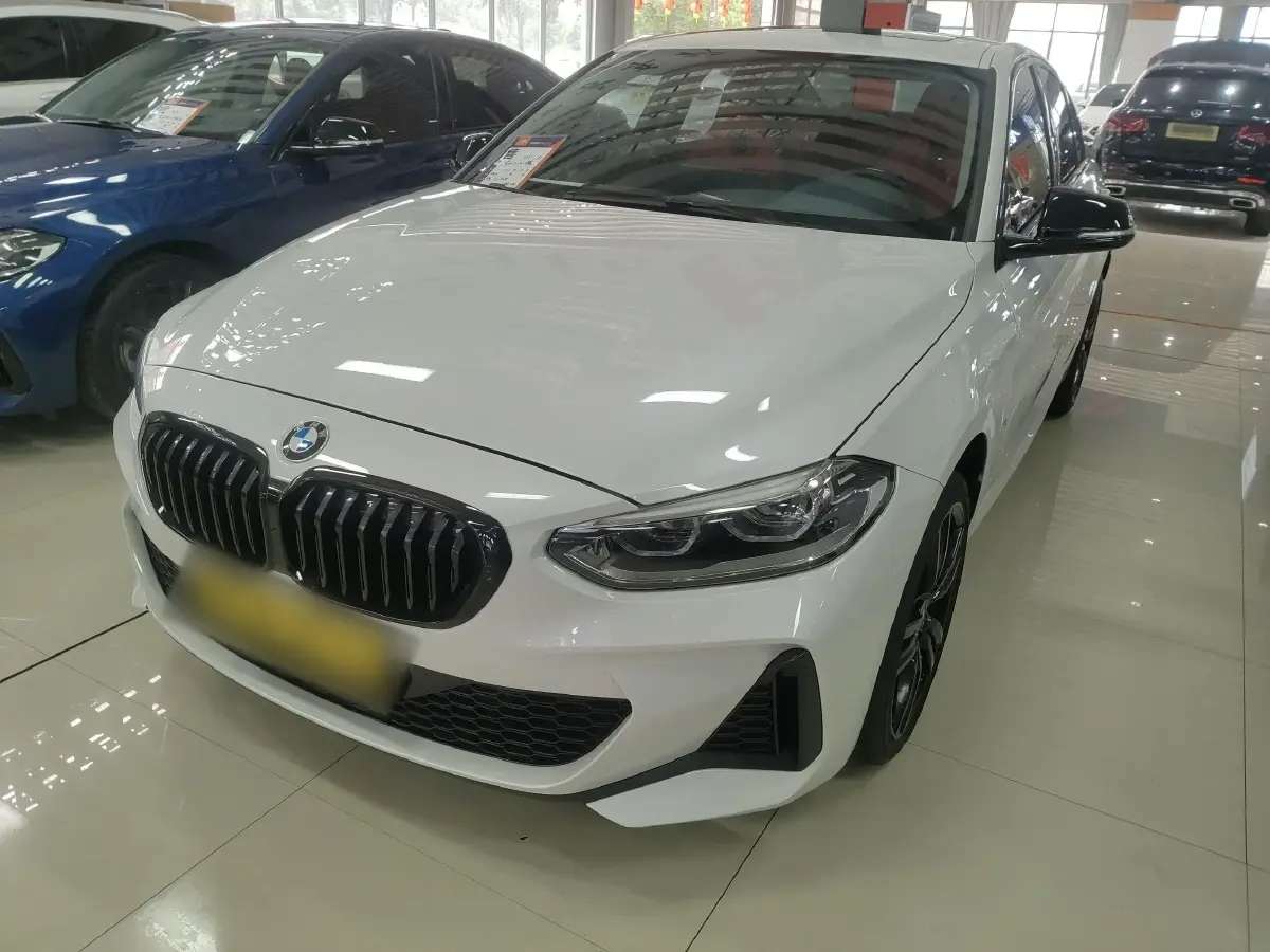 2022 BMW 1 Series 2.0T 192HP L4 7DCT