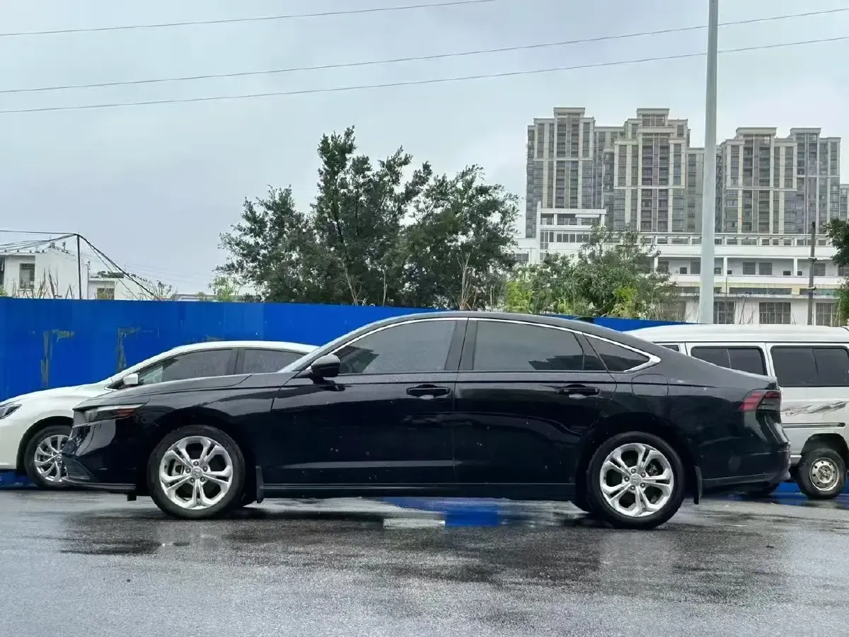 2023 Honda Accord 1.5T 192HP L4 CVT