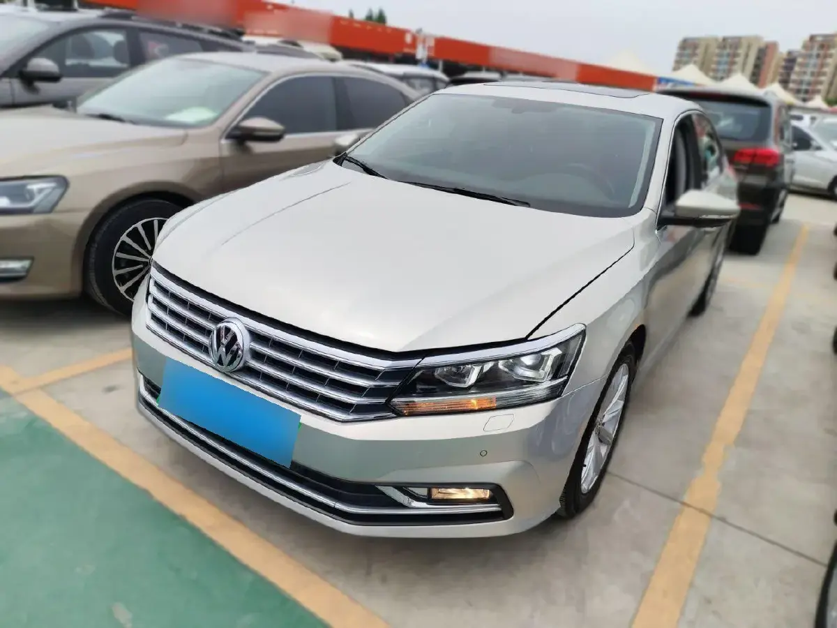 2016 Volkswagen Passat 1.8T 180HP L4 7DCT