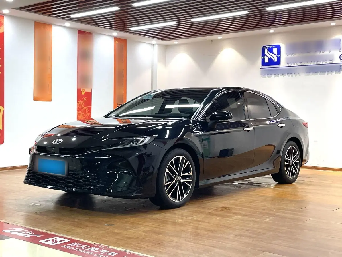2024 Toyota Camry 2.5L 185HP L4 E-CVT Hybrid