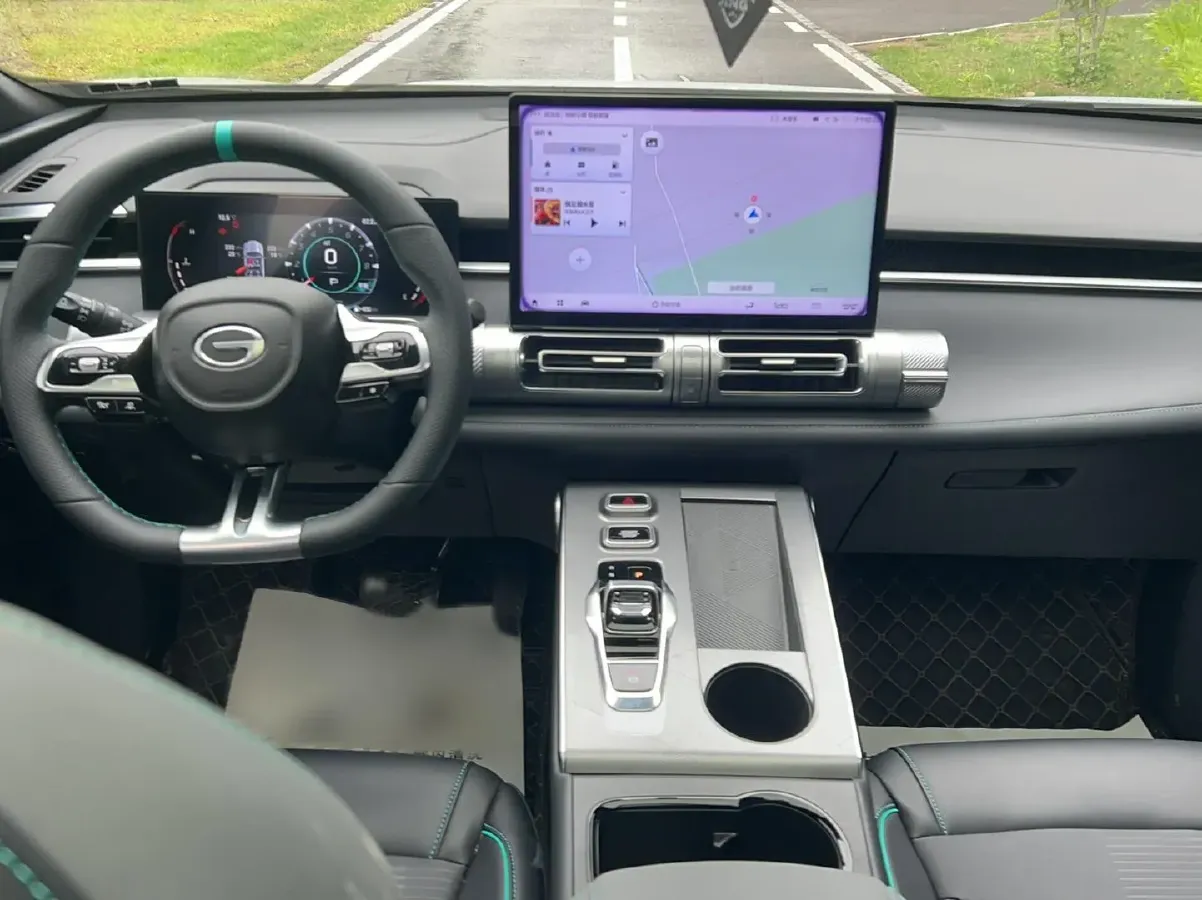 2022 GAC Trumpchi Emkoo 1.5T 177HP L4 7DCT,autocango,china used car exporter,china ev exporter,chinese used car exporter,chinese used ev exporter