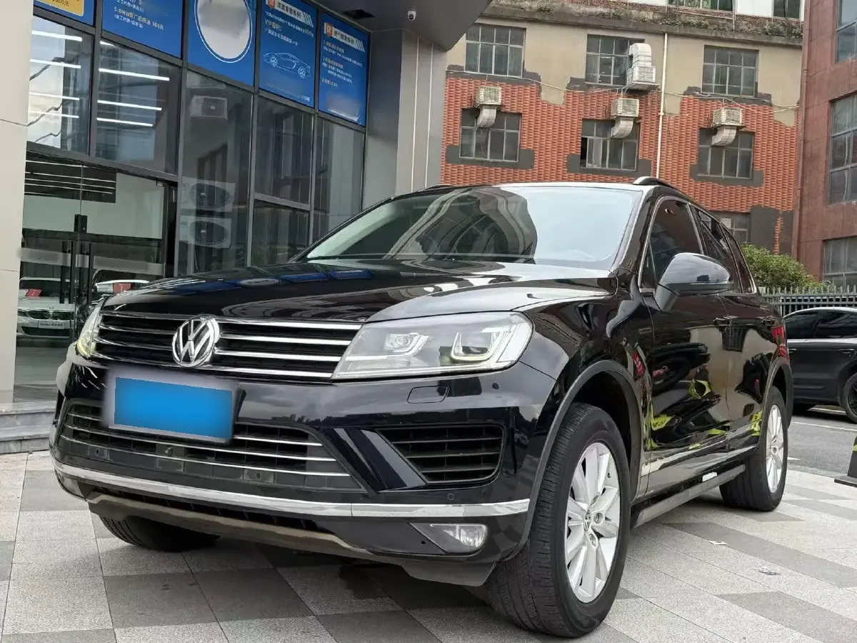 2017 Volkswagen Touareg 3.0T 320HP V6 8AT