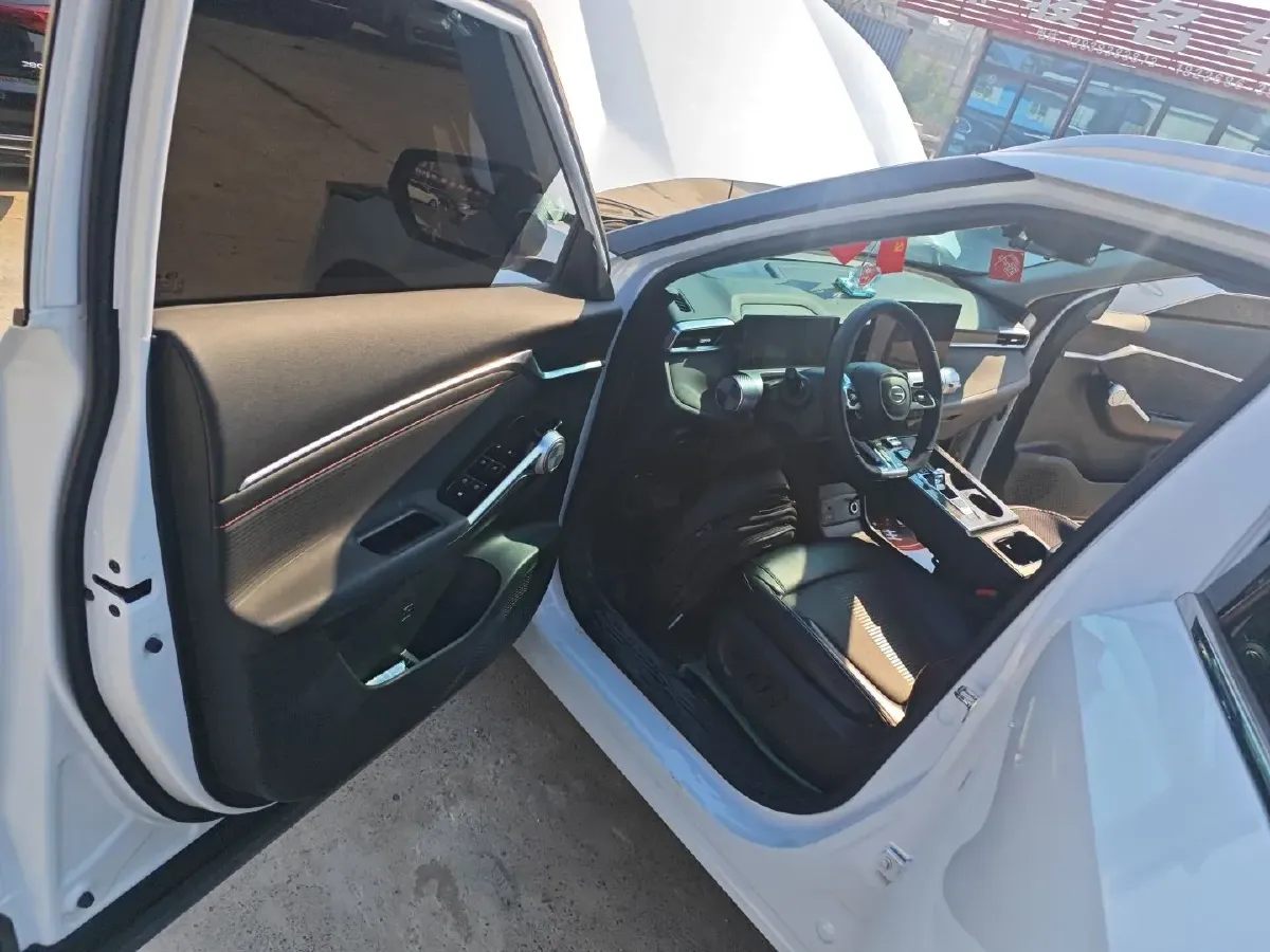 2022 GAC Trumpchi Emkoo 1.5T 177HP L4 7DCT,autocango,china used car exporter,china ev exporter,chinese used car exporter,chinese used ev exporter