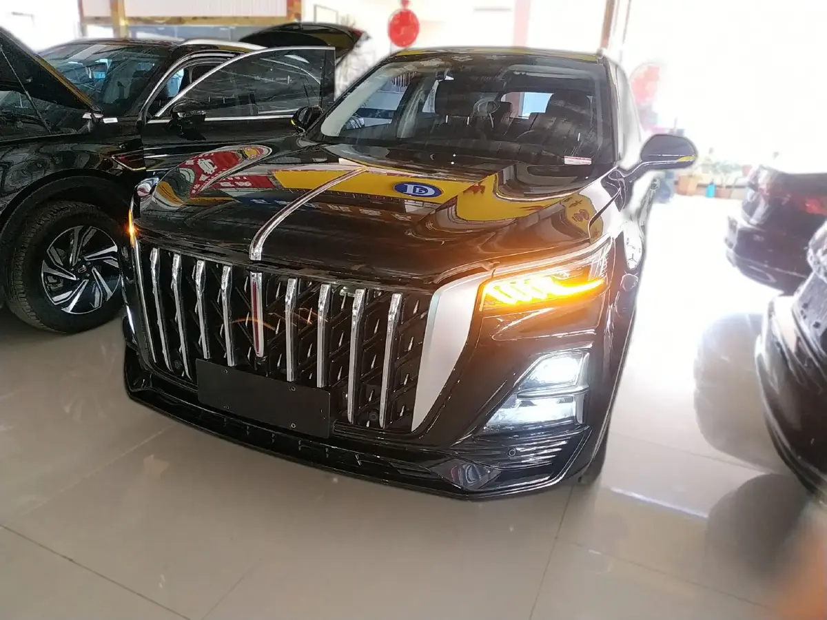 2023 HongQi HS5 2.0T 252HP L4 8AT