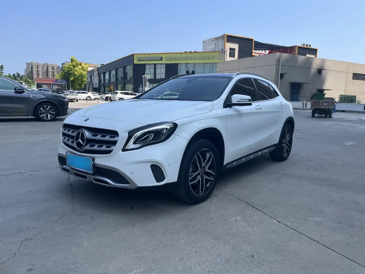 2017 Mercedes-Benz GLA Class 1.6T 156HP L4 7DCT