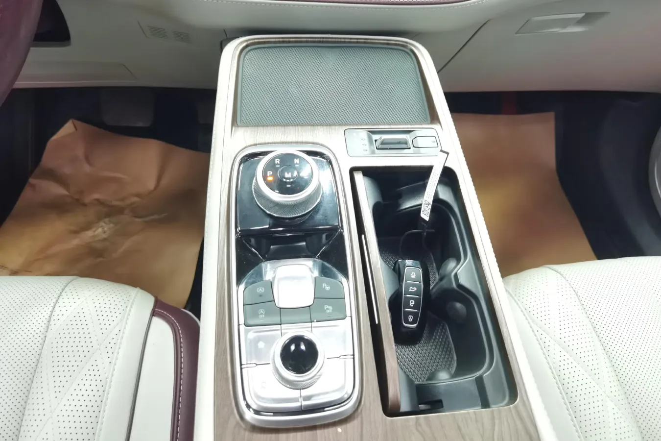 2021 Ford Equator 2.0T 224HP L4 6DCT,autocango,china used car exporter,china ev exporter,chinese used car exporter,chinese used ev exporter