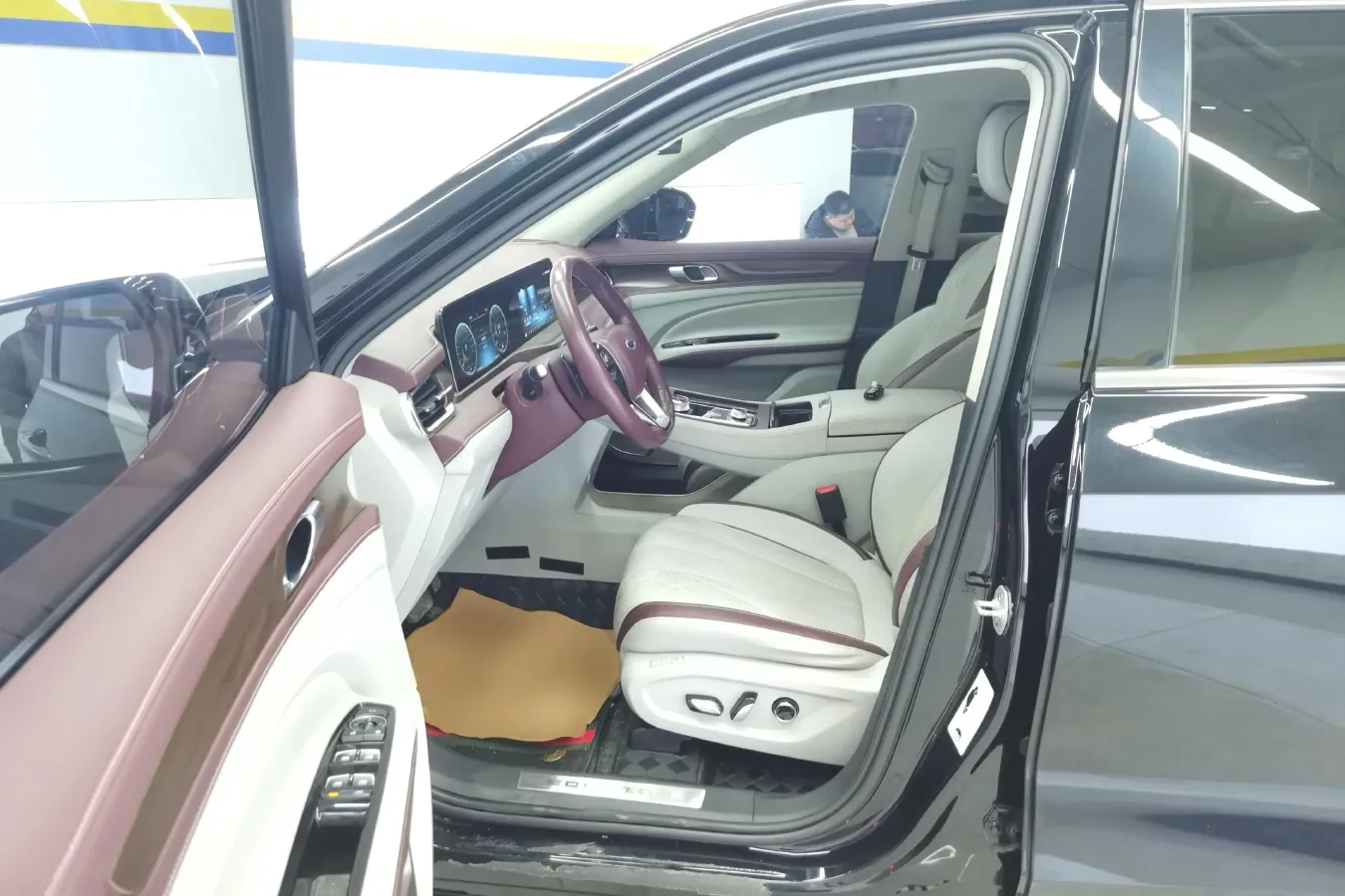 2021 Ford Equator 2.0T 224HP L4 6DCT,autocango,china used car exporter,china ev exporter,chinese used car exporter,chinese used ev exporter