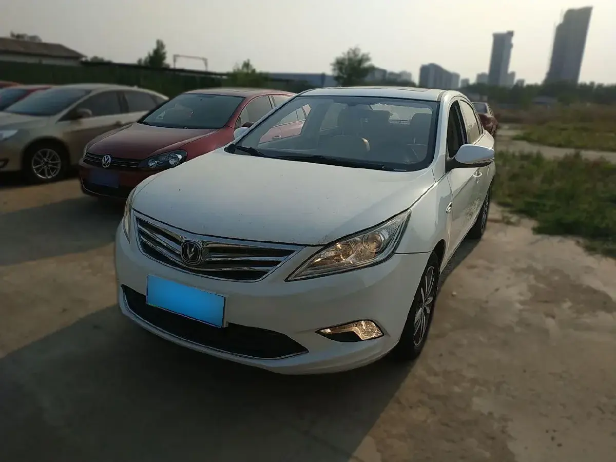 2015 ChangAn Eado 1.6L 125HP L4 5MT