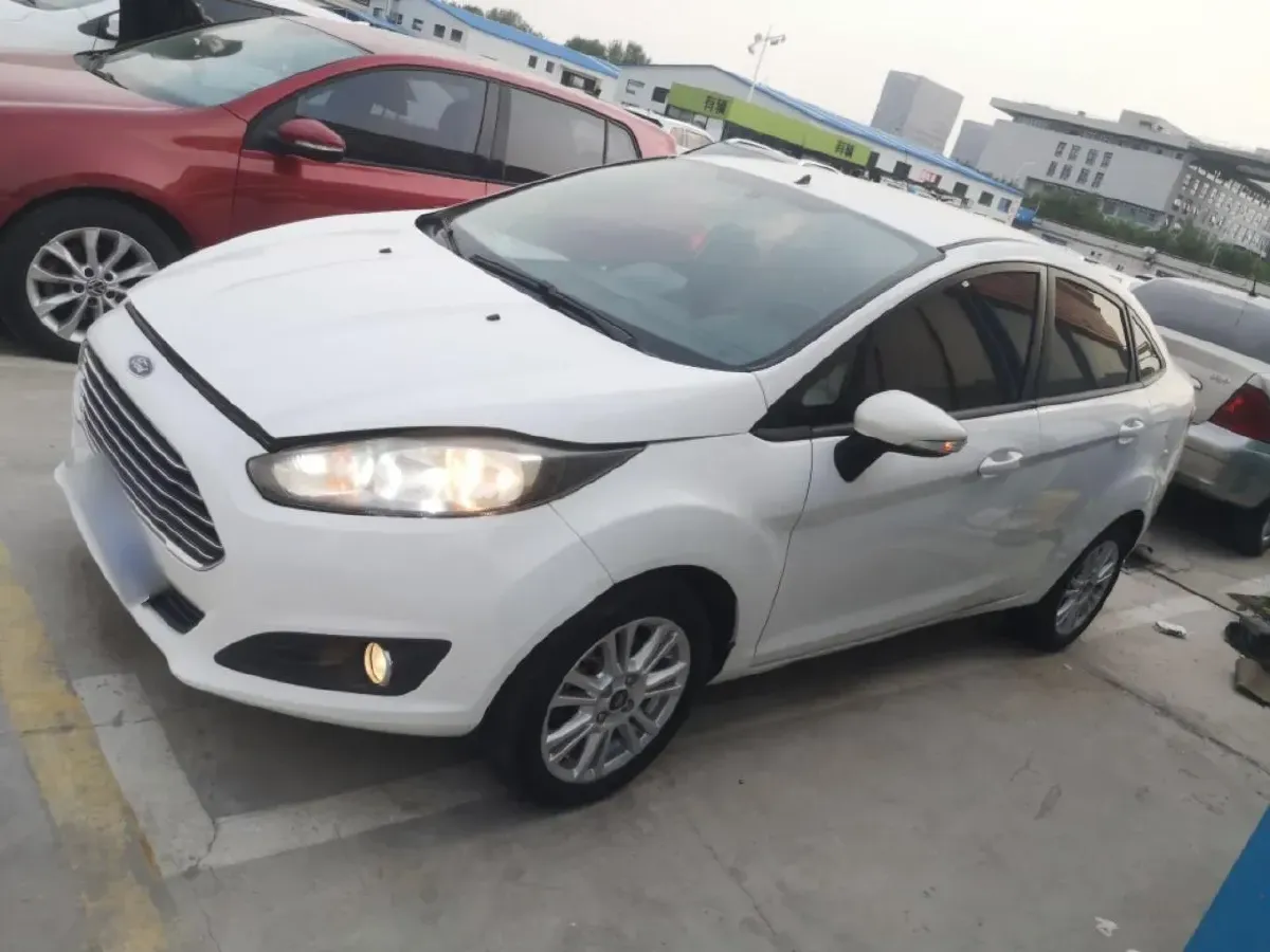 2013 Ford Fiesta 1.5L 110HP L4 6DCT,autocango,china used car exporter,china ev exporter,chinese used car exporter,chinese used ev exporter