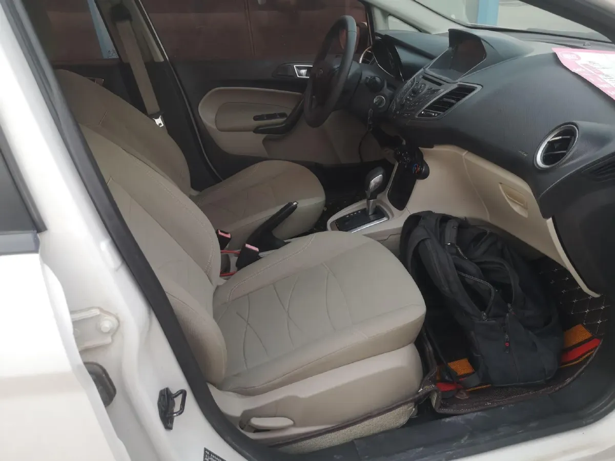 2013 Ford Fiesta 1.5L 110HP L4 6DCT,autocango,china used car exporter,china ev exporter,chinese used car exporter,chinese used ev exporter