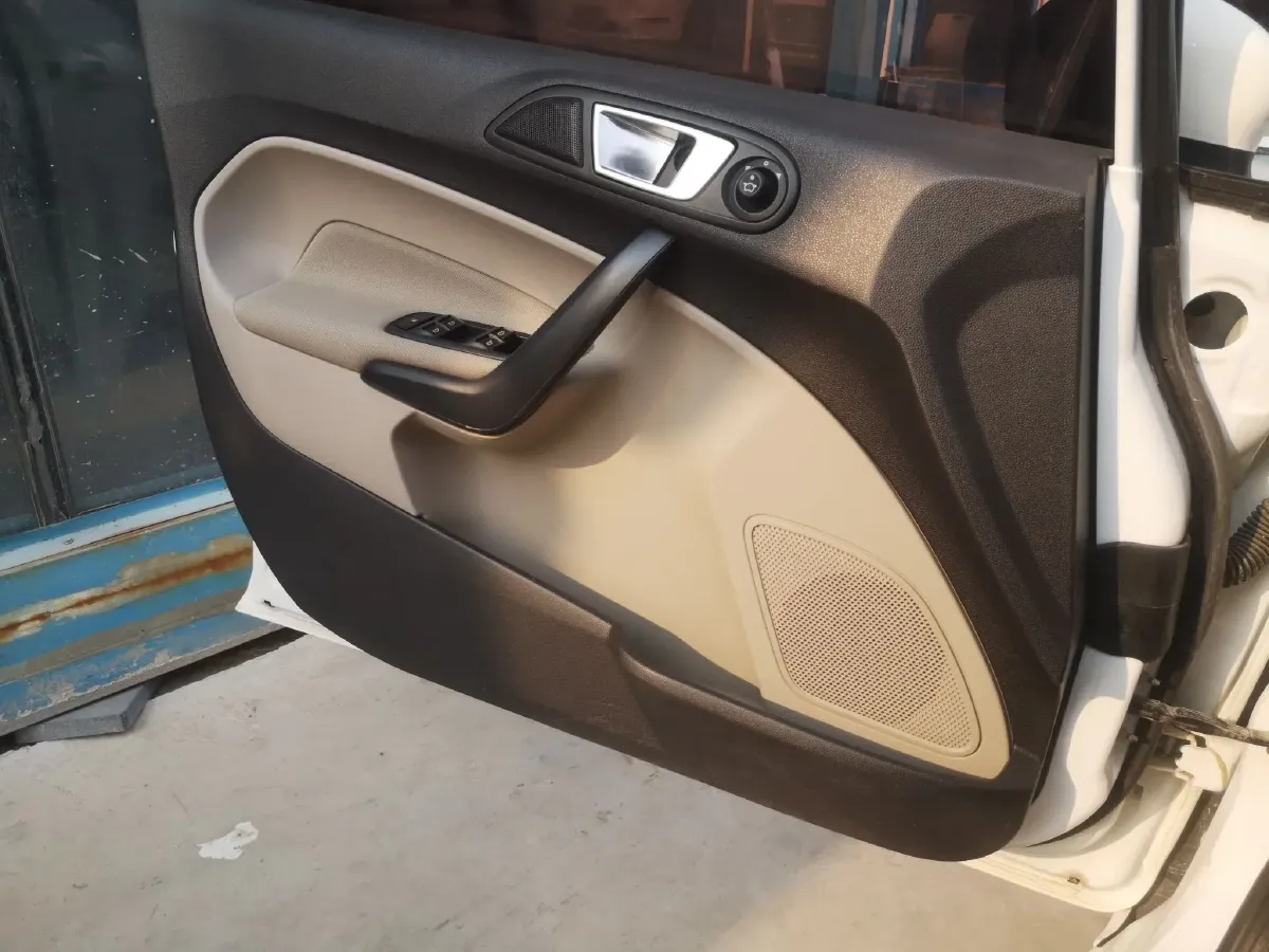 2013 Ford Fiesta 1.5L 110HP L4 6DCT,autocango,china used car exporter,china ev exporter,chinese used car exporter,chinese used ev exporter