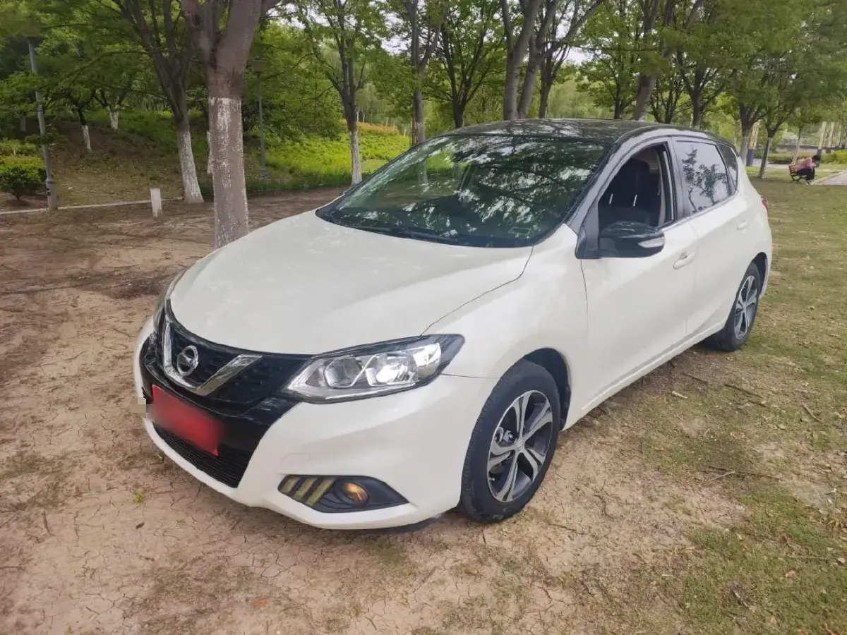 2016 Nissan Tiida 1.6L 126HP L4 CVT