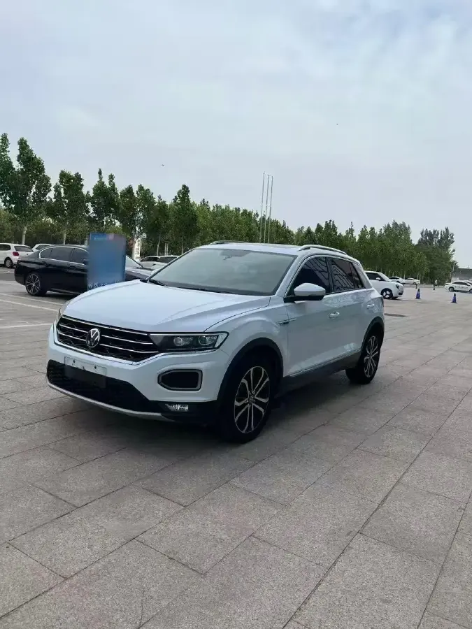 2021 Volkswagen T-Roc 1.4T 150HP L4 7DCT