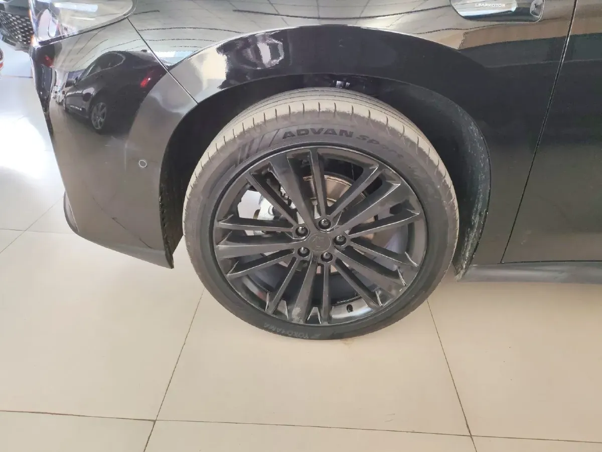 2024 Leapmotor C16 1.5L 95HP L4 REEV 28.4KWH,autocango,china used car exporter,china ev exporter,chinese used car exporter,chinese used ev exporter