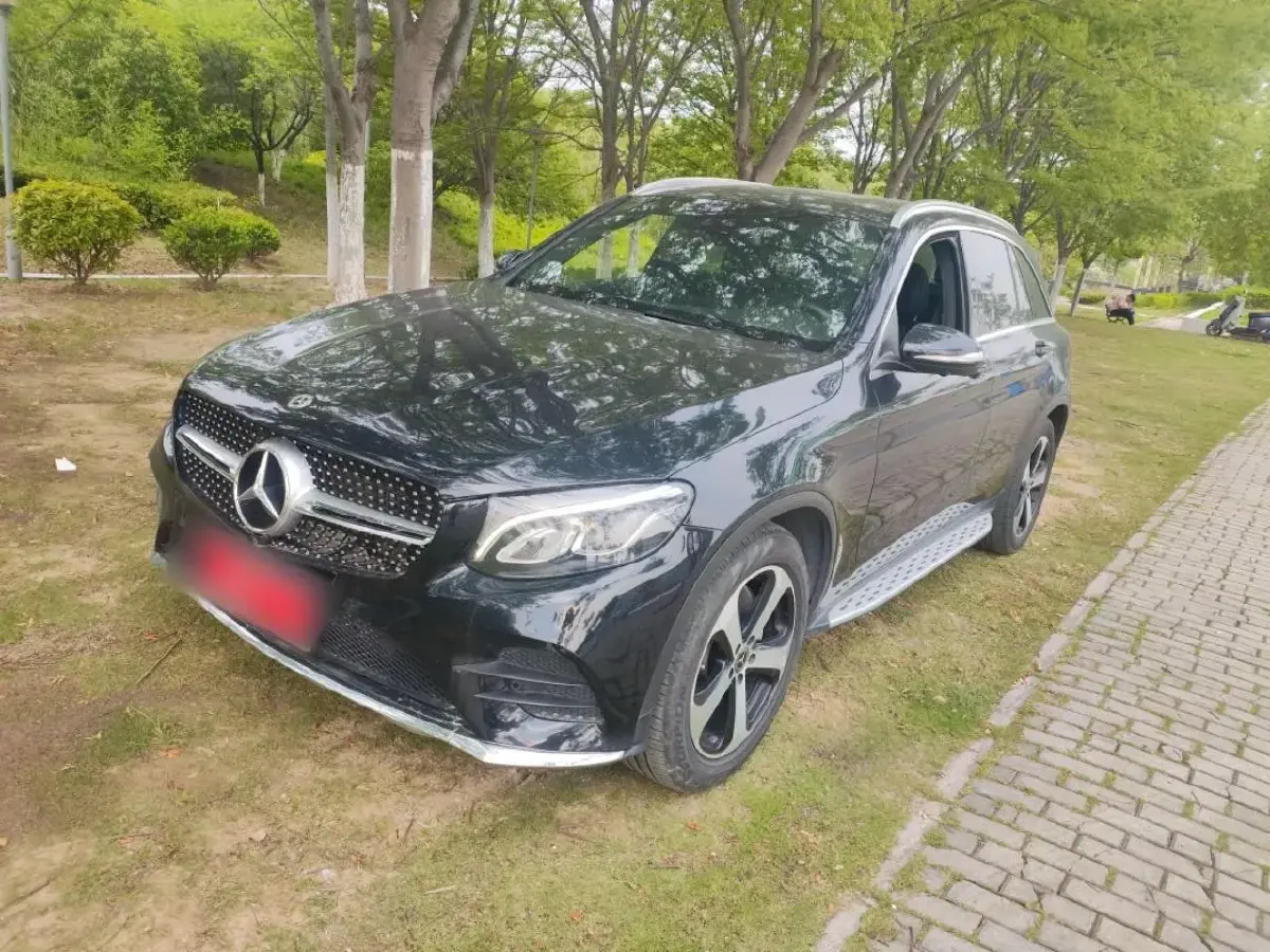 2018 Mercedes-Benz GLC Class 2.0T 211HP L4 9AT