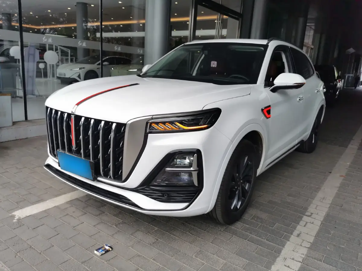 2023 HongQi HS5 2.0T 252HP L4 8AT