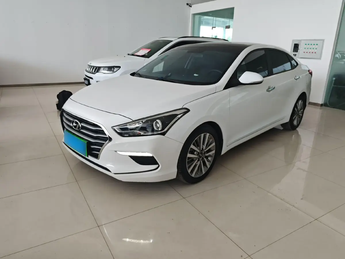 2017 Hyundai Mistra 1.8L 143HP L4 6AT