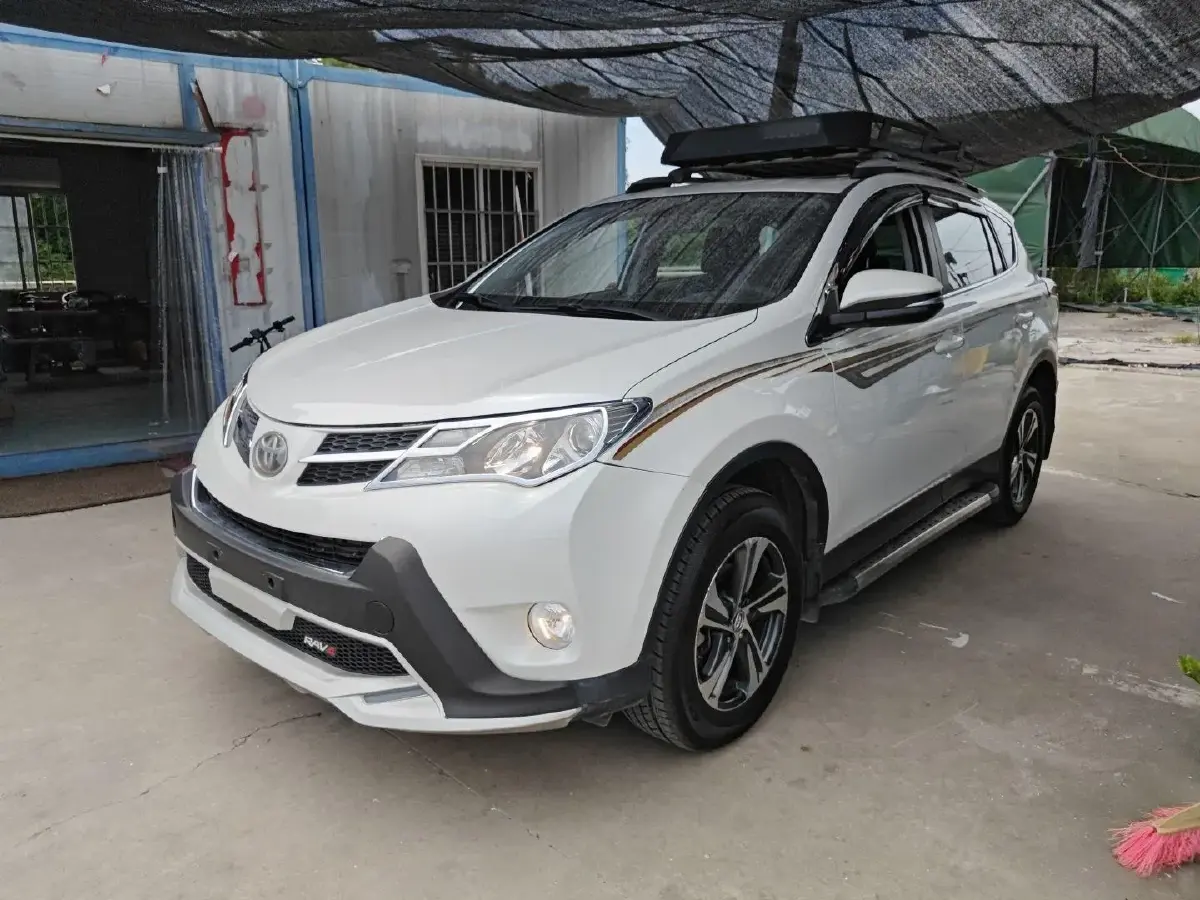 2015 Toyota RAV4 2.0L 147HP L4 CVT 2015 Toyota RAV4 2.0L 147HP L4 CVT