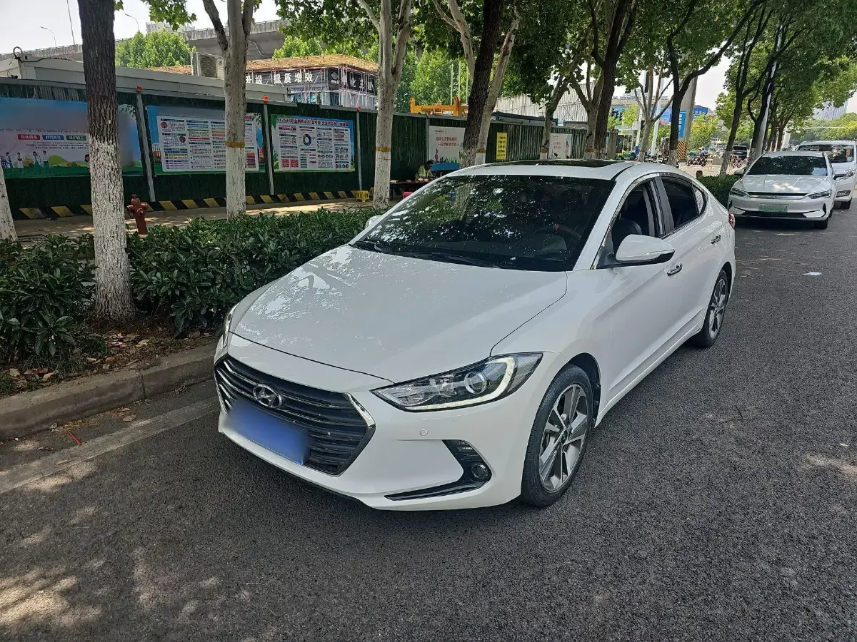2016 Hyundai Elantra 1.6L 130HP L4 6AT