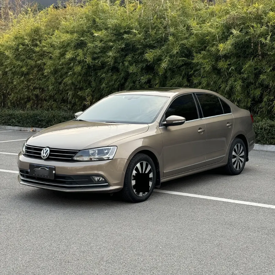 2018 Volkswagen Sagitar 1.2T 110HP L4 7DCT