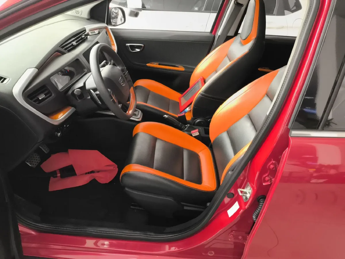 2017 Geely Vision X1 1.3L 88HP L4 4AT,autocango,china used car exporter,china ev exporter,chinese used car exporter,chinese used ev exporter