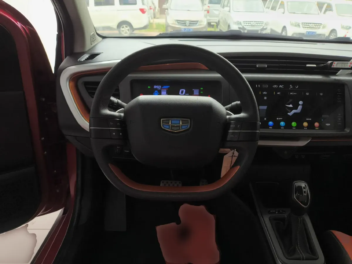 2017 Geely Vision X1 1.3L 88HP L4 4AT,autocango,china used car exporter,china ev exporter,chinese used car exporter,chinese used ev exporter