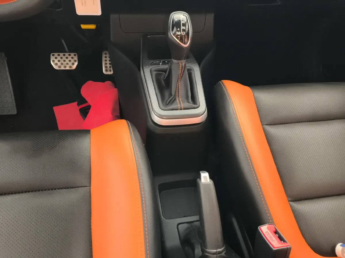 2017 Geely Vision X1 1.3L 88HP L4 4AT,autocango,china used car exporter,china ev exporter,chinese used car exporter,chinese used ev exporter