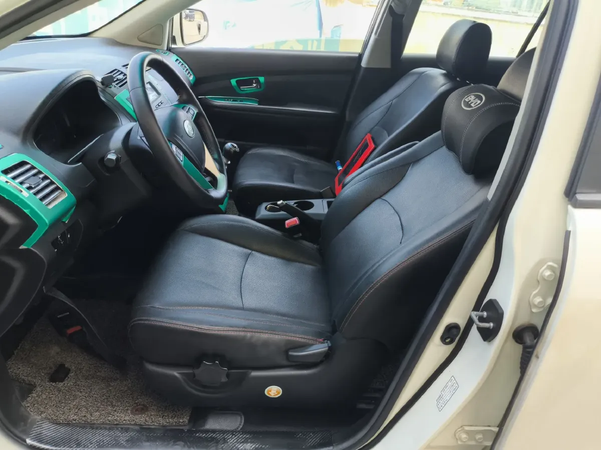 2014 BYD S6 1.5T 154HP L4 6MT,autocango,china used car exporter,china ev exporter,chinese used car exporter,chinese used ev exporter