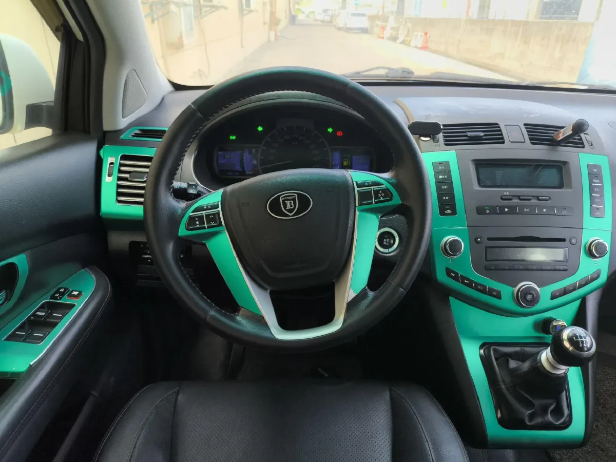 2014 BYD S6 1.5T 154HP L4 6MT,autocango,china used car exporter,china ev exporter,chinese used car exporter,chinese used ev exporter