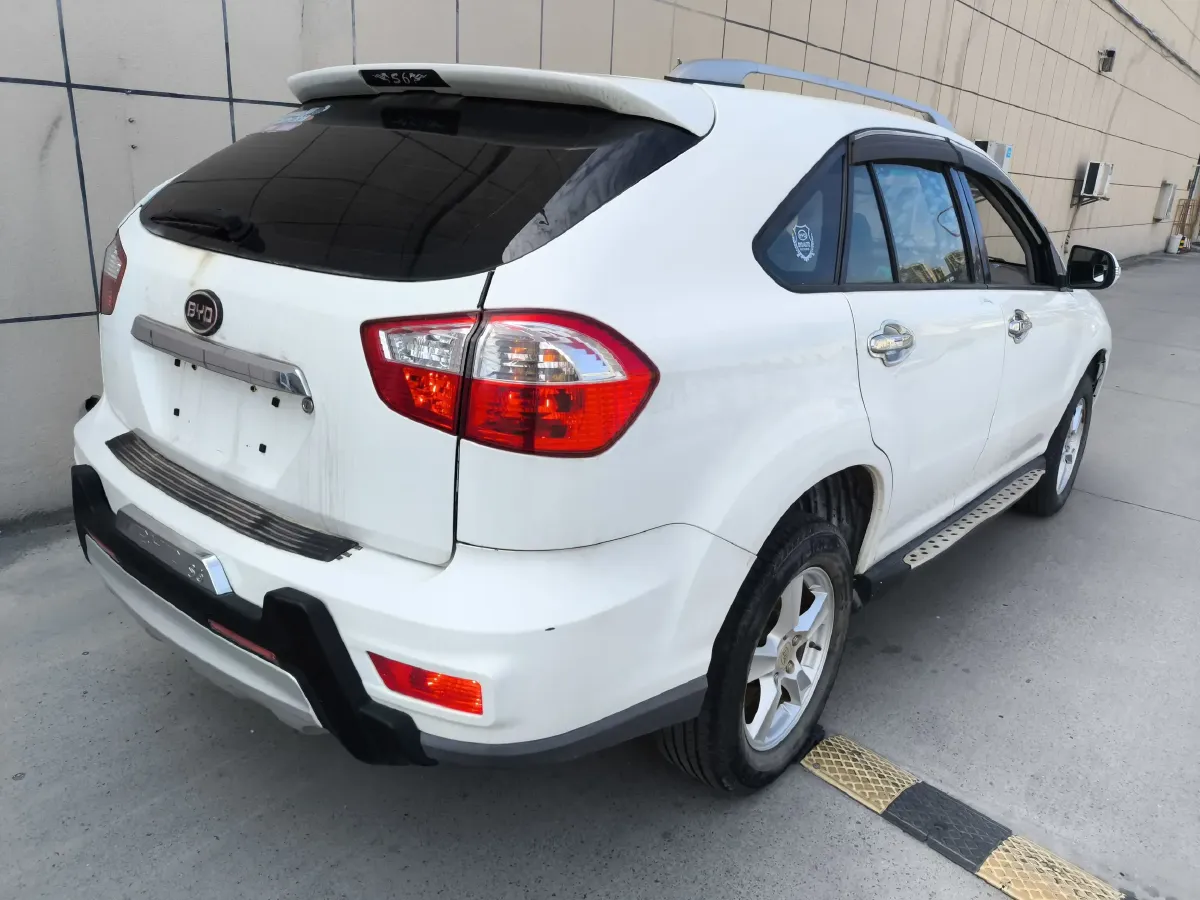 2014 BYD S6 1.5T 154HP L4 6MT,autocango,china used car exporter,china ev exporter,chinese used car exporter,chinese used ev exporter