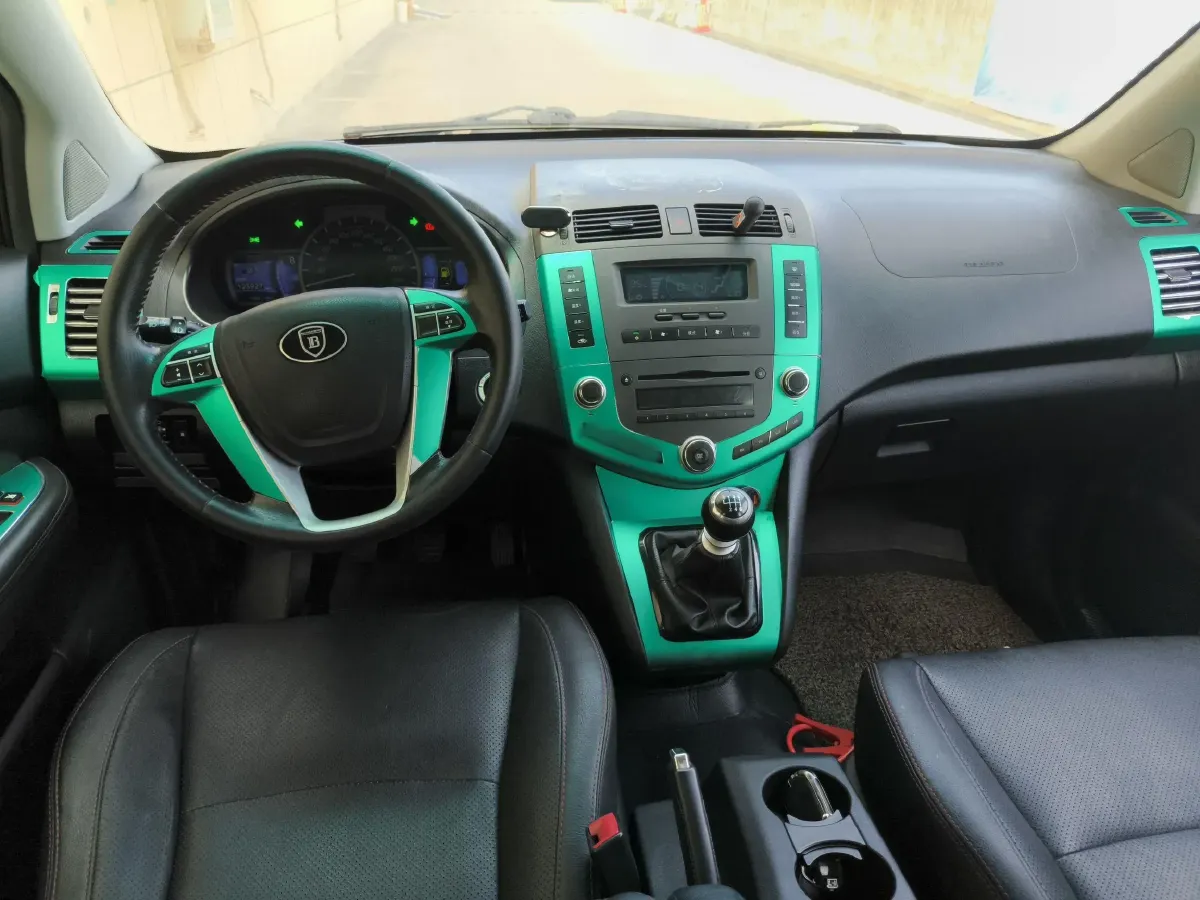 2014 BYD S6 1.5T 154HP L4 6MT,autocango,china used car exporter,china ev exporter,chinese used car exporter,chinese used ev exporter