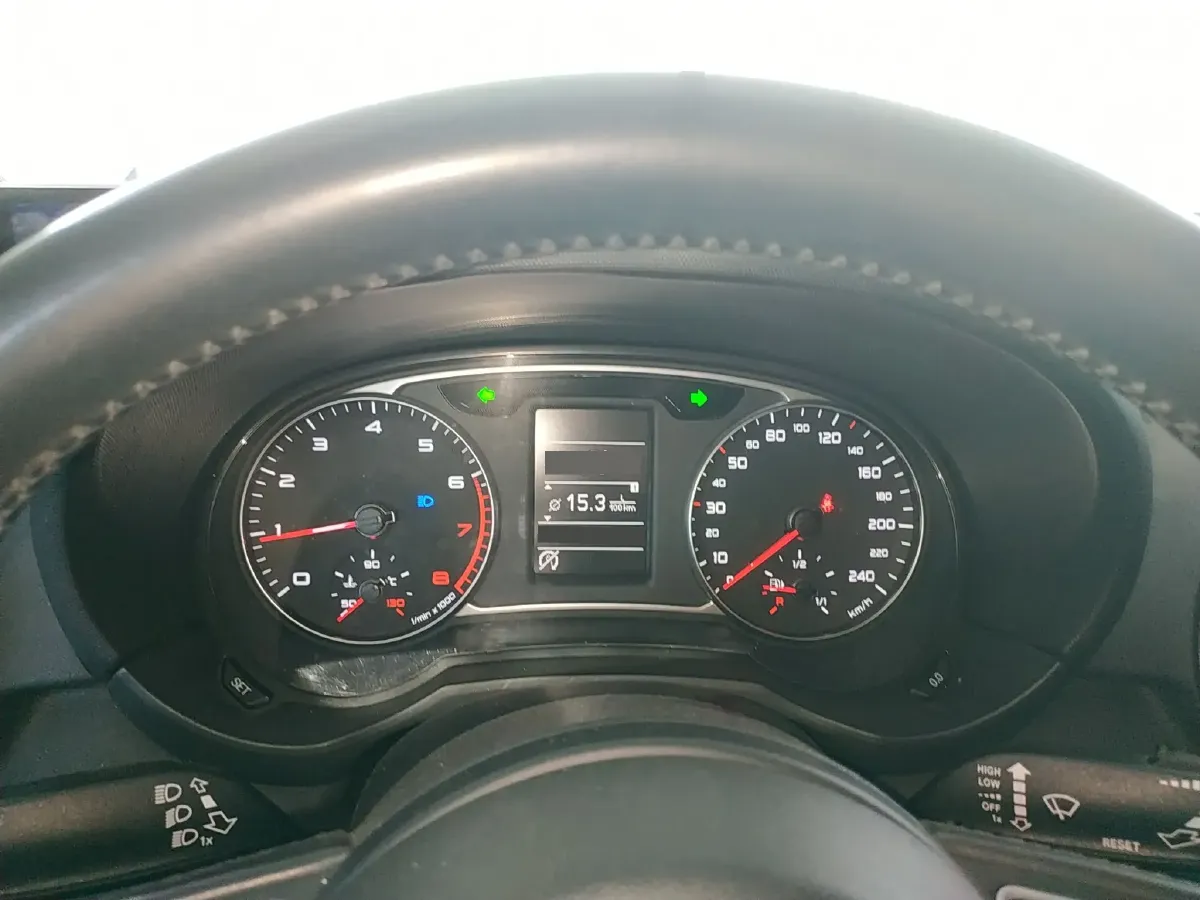 2014 Audi A1 1.4T 122HP L4 7DCT,autocango,china used car exporter,china ev exporter,chinese used car exporter,chinese used ev exporter