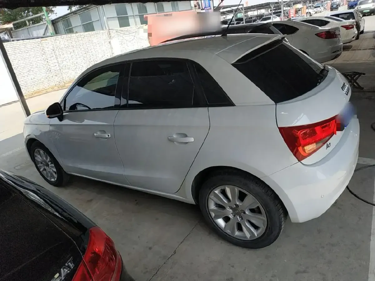 2014 Audi A1 1.4T 122HP L4 7DCT,autocango,china used car exporter,china ev exporter,chinese used car exporter,chinese used ev exporter