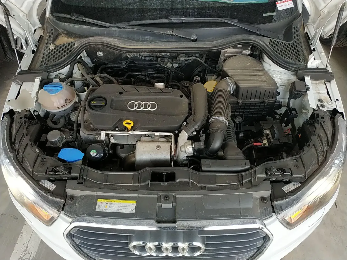 2014 Audi A1 1.4T 122HP L4 7DCT,autocango,china used car exporter,china ev exporter,chinese used car exporter,chinese used ev exporter