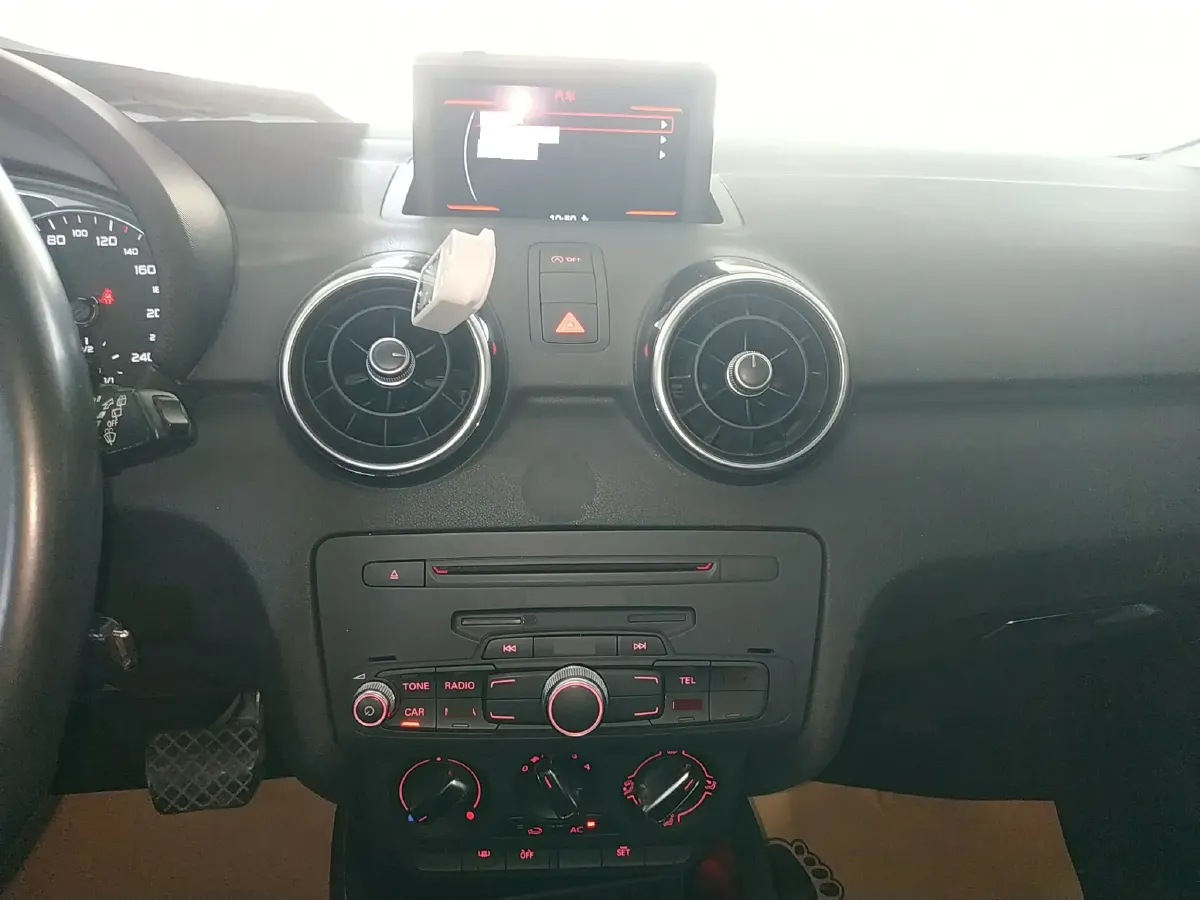 2014 Audi A1 1.4T 122HP L4 7DCT,autocango,china used car exporter,china ev exporter,chinese used car exporter,chinese used ev exporter