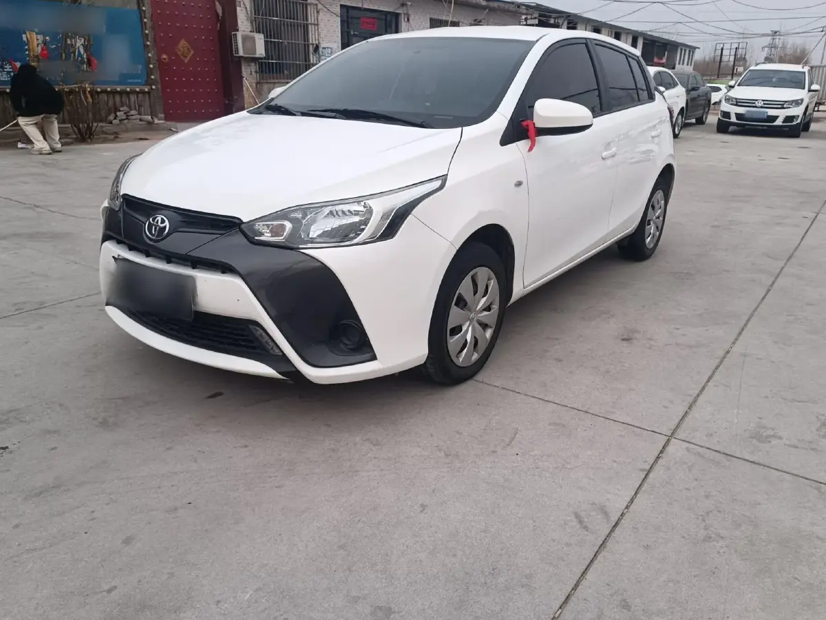 2020 Toyota Yaris L 1.5L 110HP L4 CVT