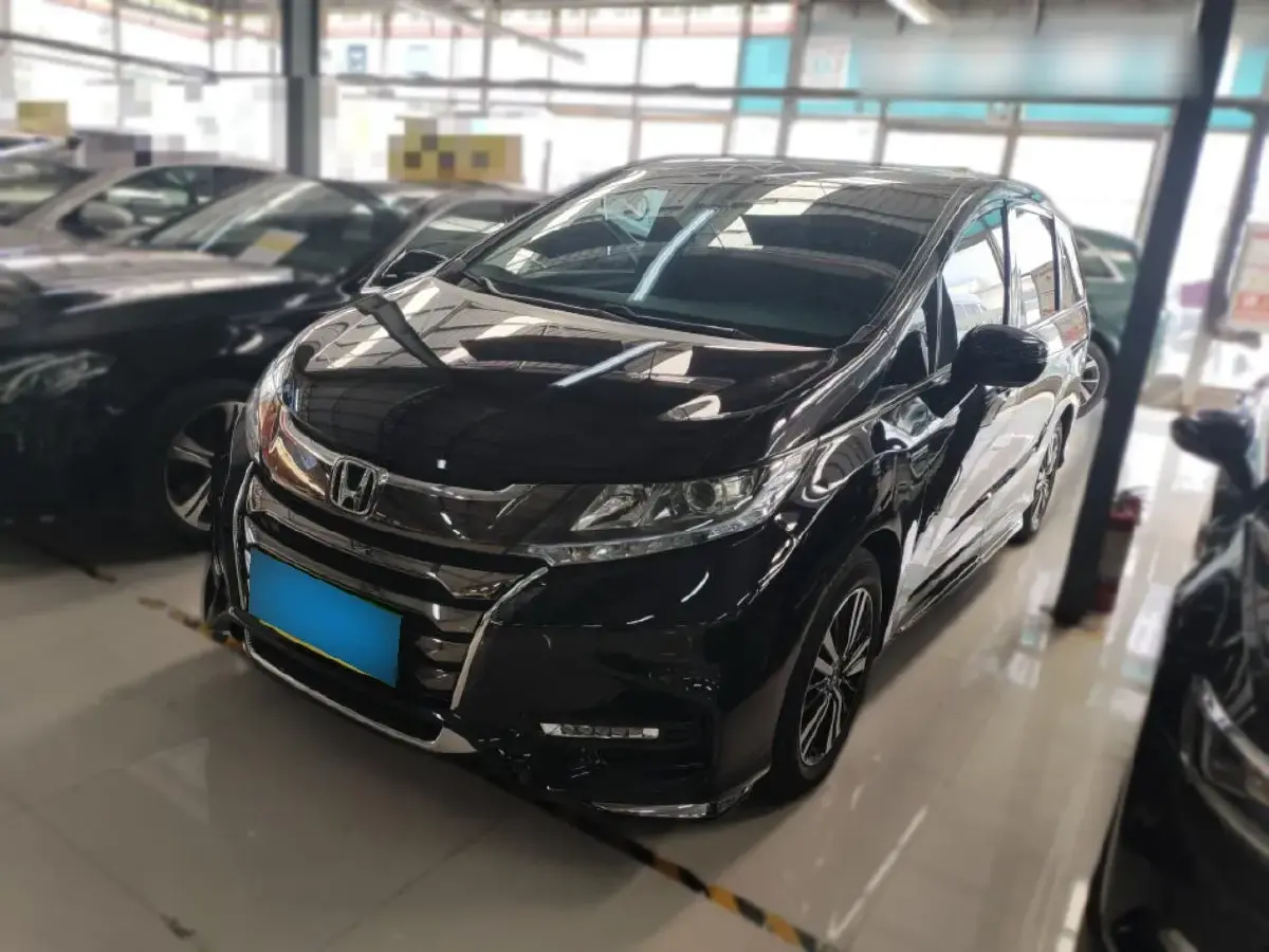 2019 Honda Odyssey 2.0L 146HP L4 E-CVT Hybrid